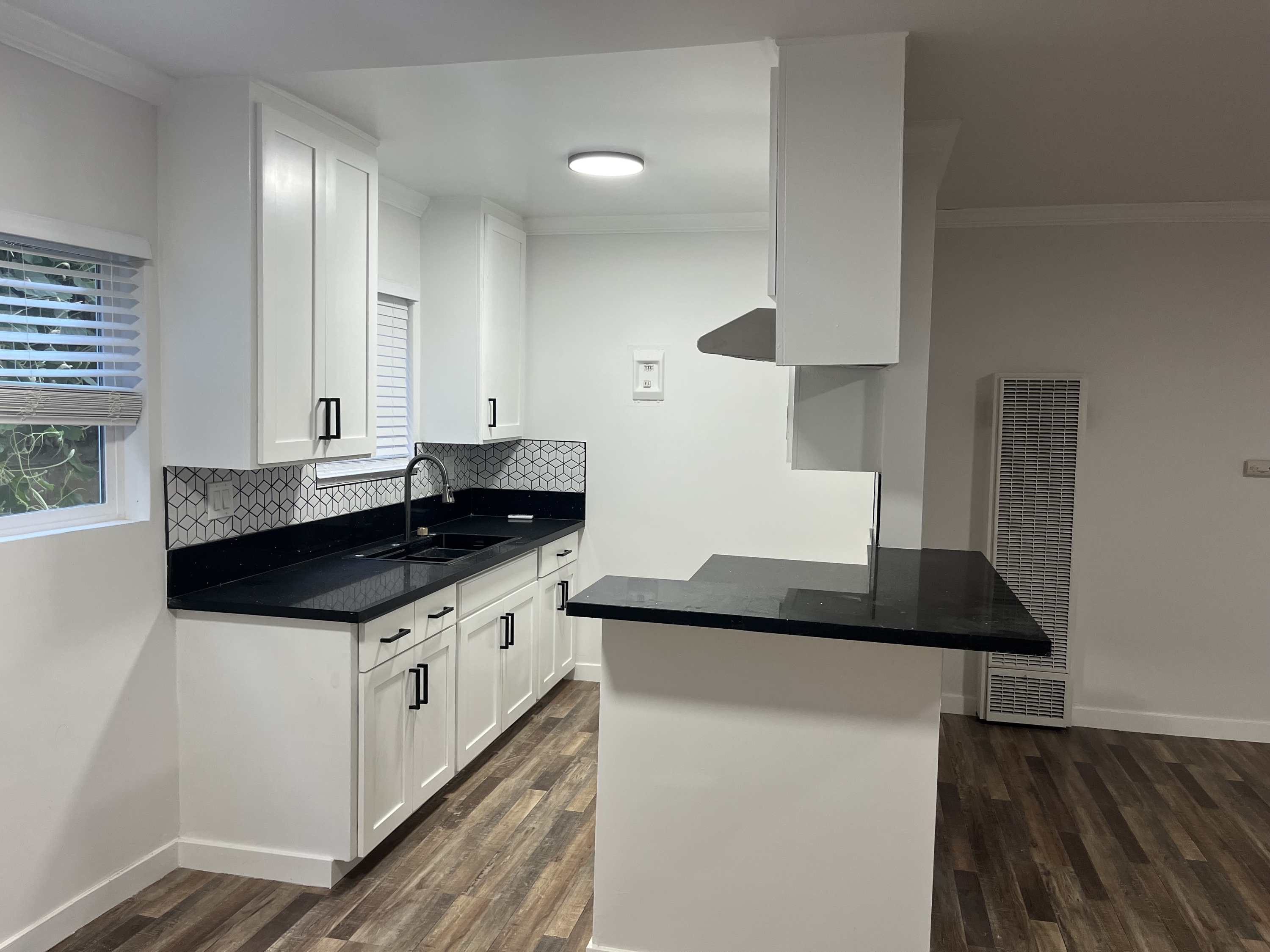 122 Commonwealth Avenue - 106