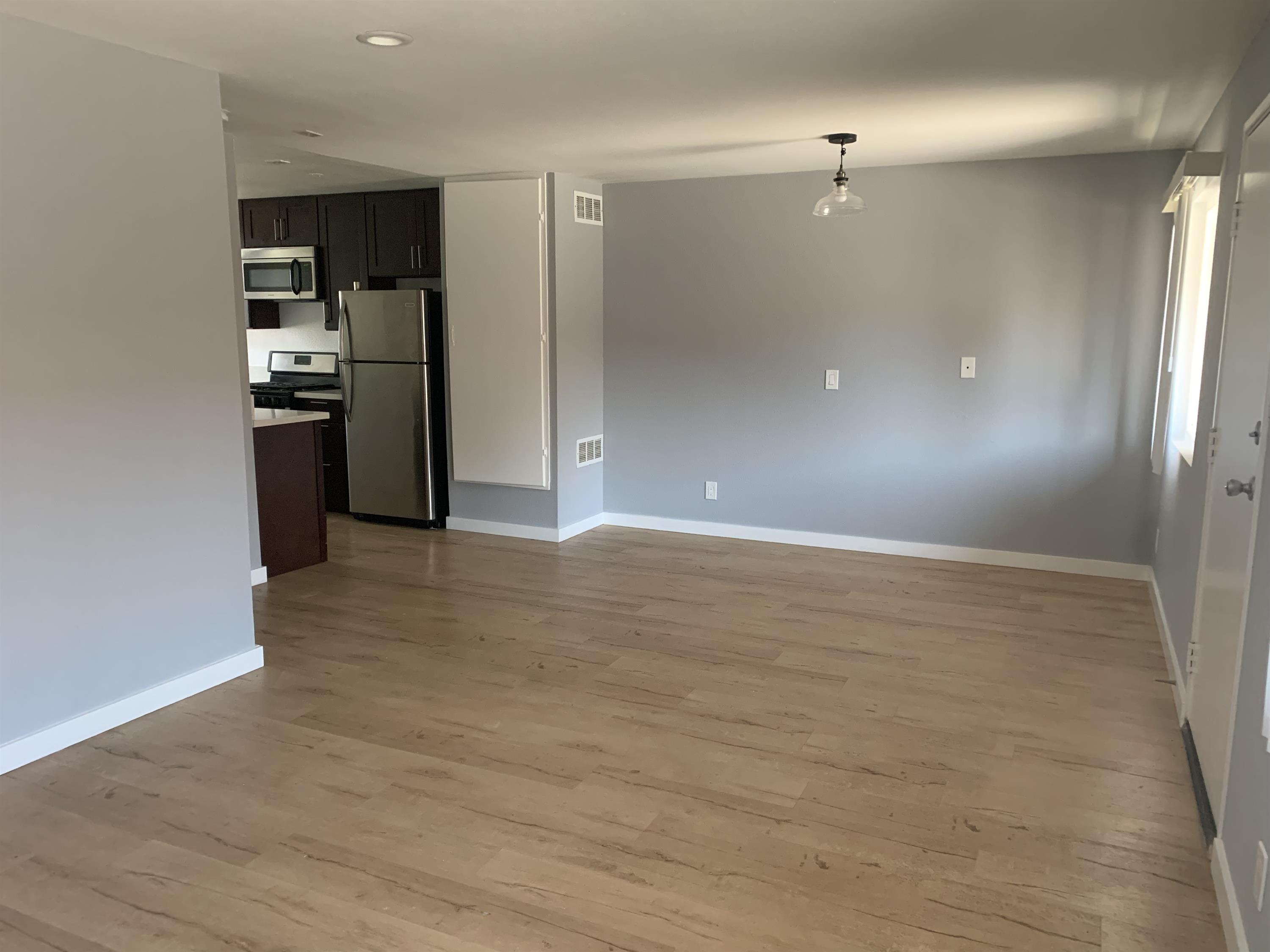 4323 Perlita Ave - 10