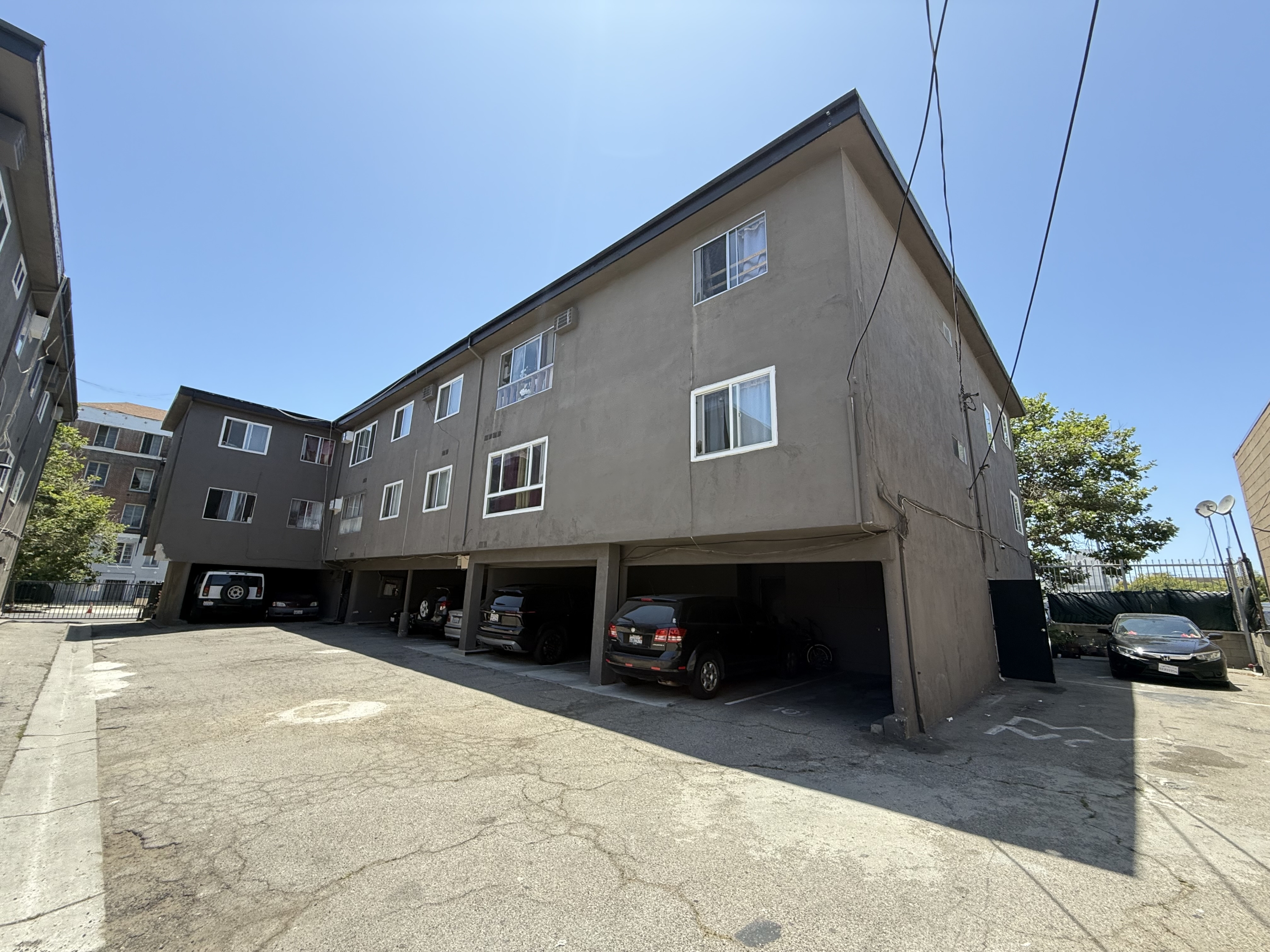 Property main image